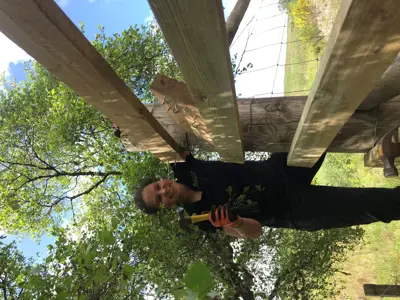 R.Orchard work photo2